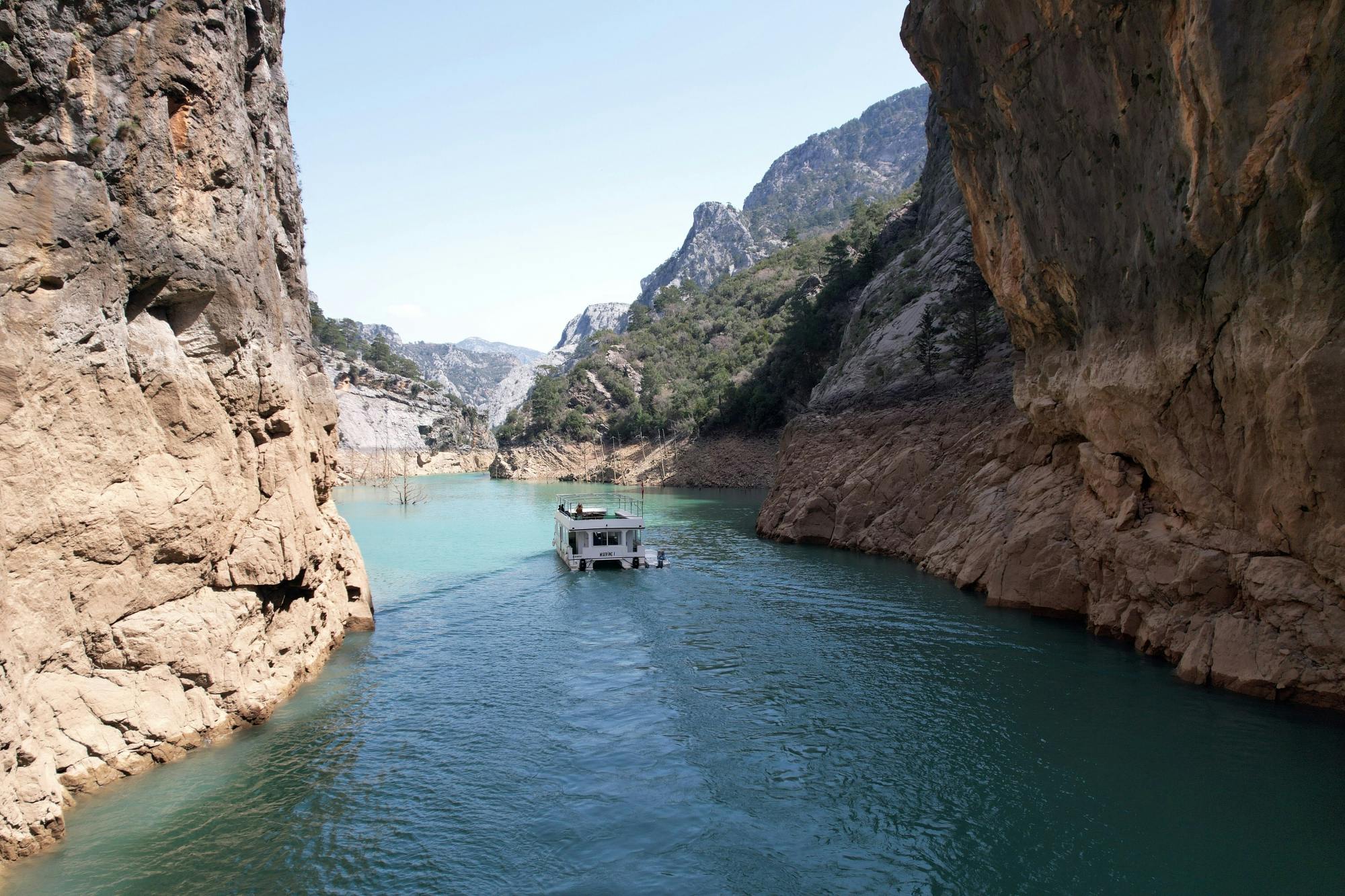 Half-day Green Canyon boat tour & Cabrio safari with tahini factory visit