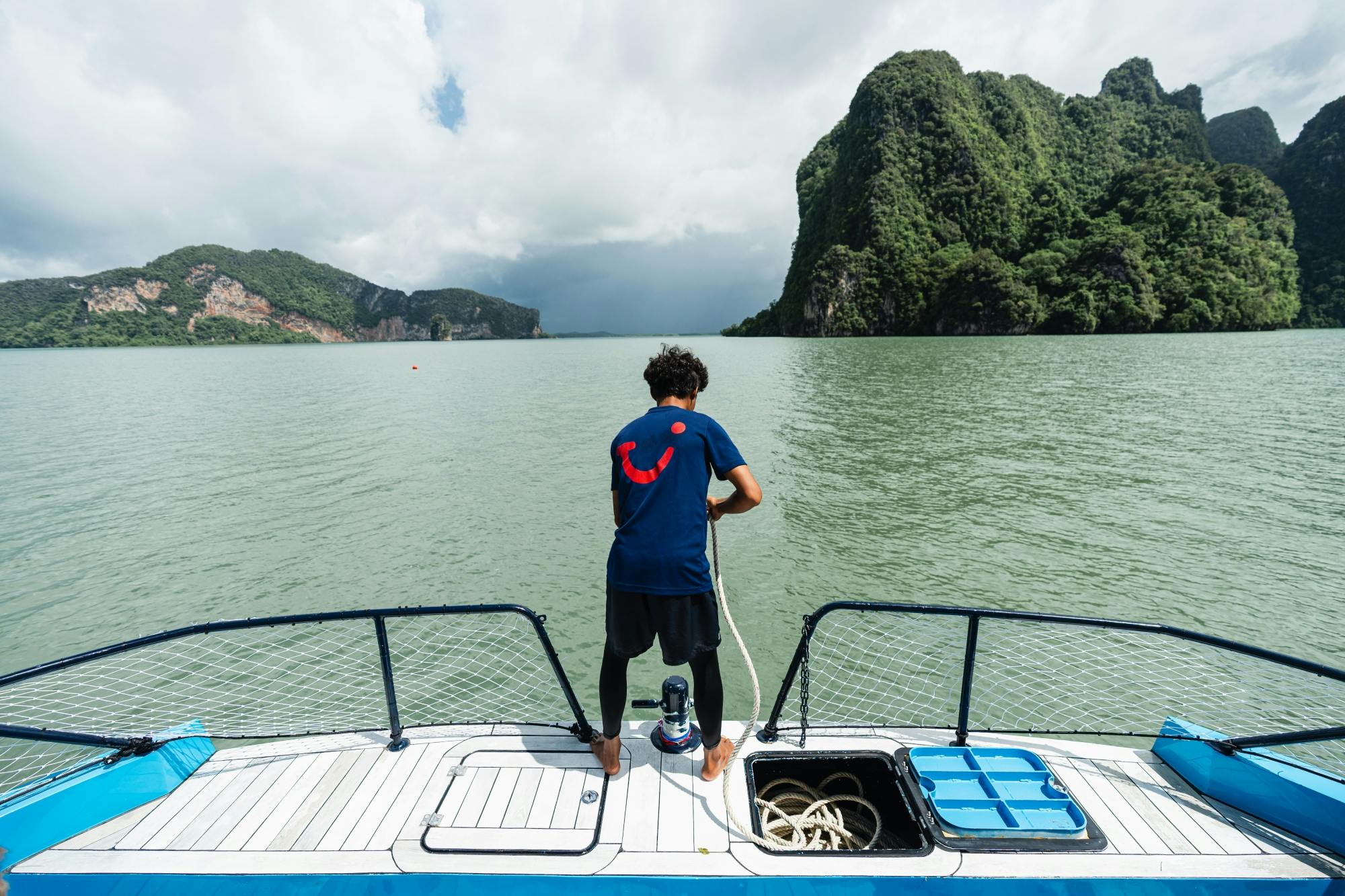 Full-day James Bond Islands SUNRISE by power catamaran from Phuket