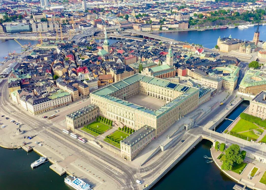 Stockholm Royal Palace guided tour with ticket and audio