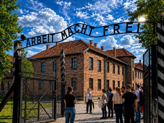 Wycieczka z przewodnikiem do Auschwitz I i II-Birkenau z Krakowa