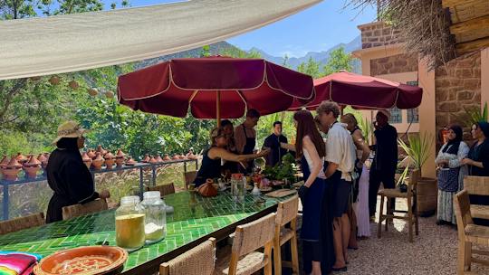 Excursión guiada de día completo por las montañas del Atlas, paseo en bicicleta eléctrica y clase de cocina