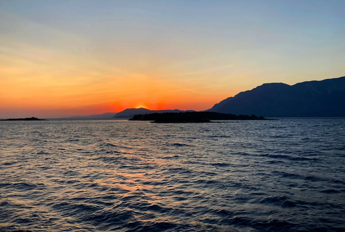 Yellow submarine sunset experience with Greek meze