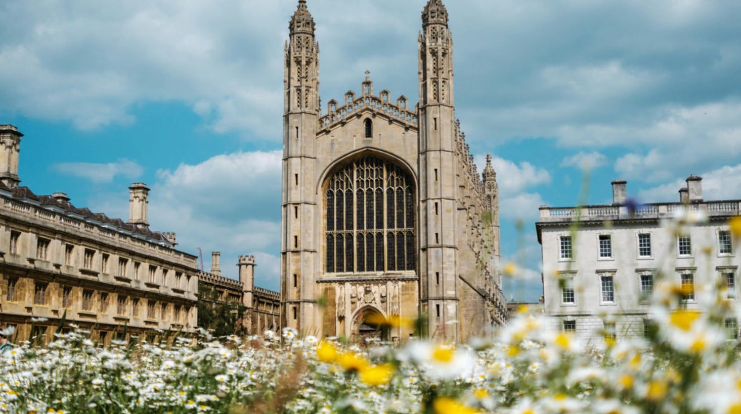 Gioco di esplorazione della città di Cambridge: fantasmi del passato e tesori nascosti
