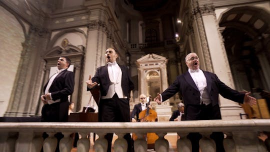 Toscaans diner en concert van opera-aria's en Napolitaanse muziek in Florence
