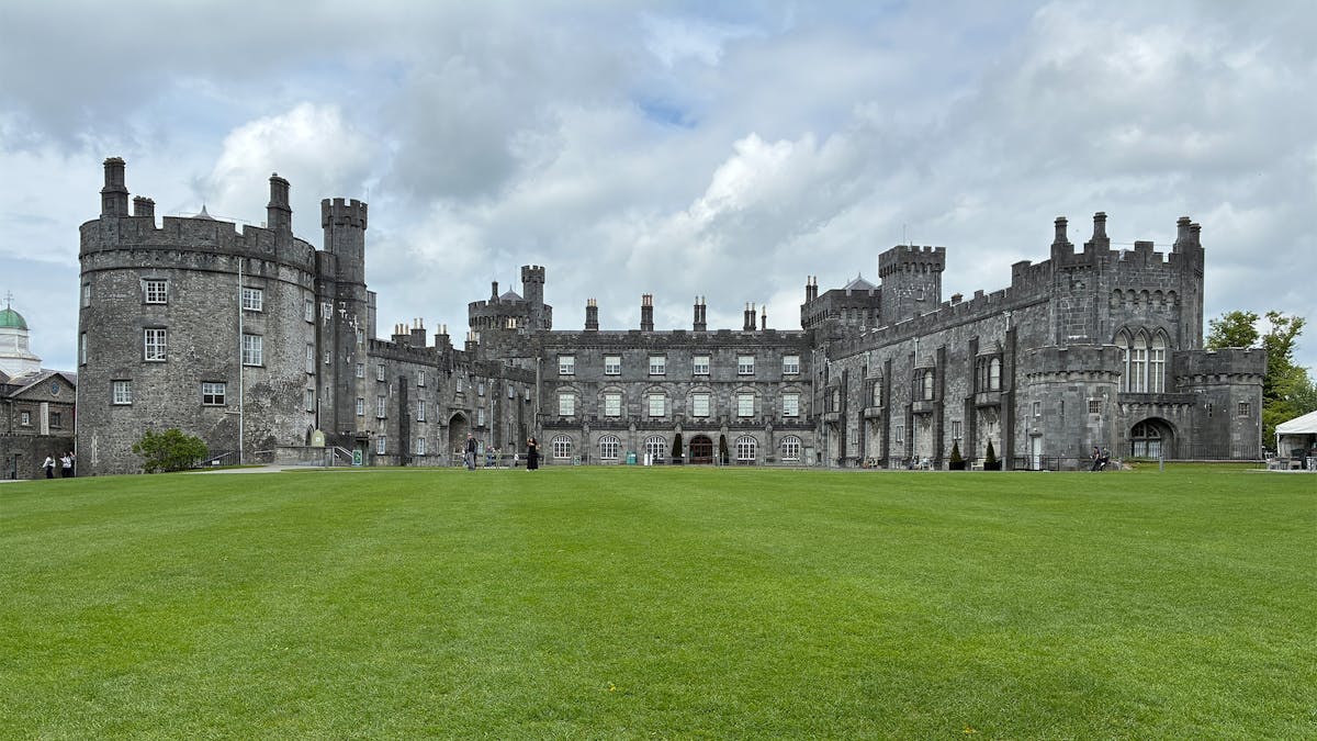 Rondleiding door het middeleeuwse Kilkenny in het Spaans
