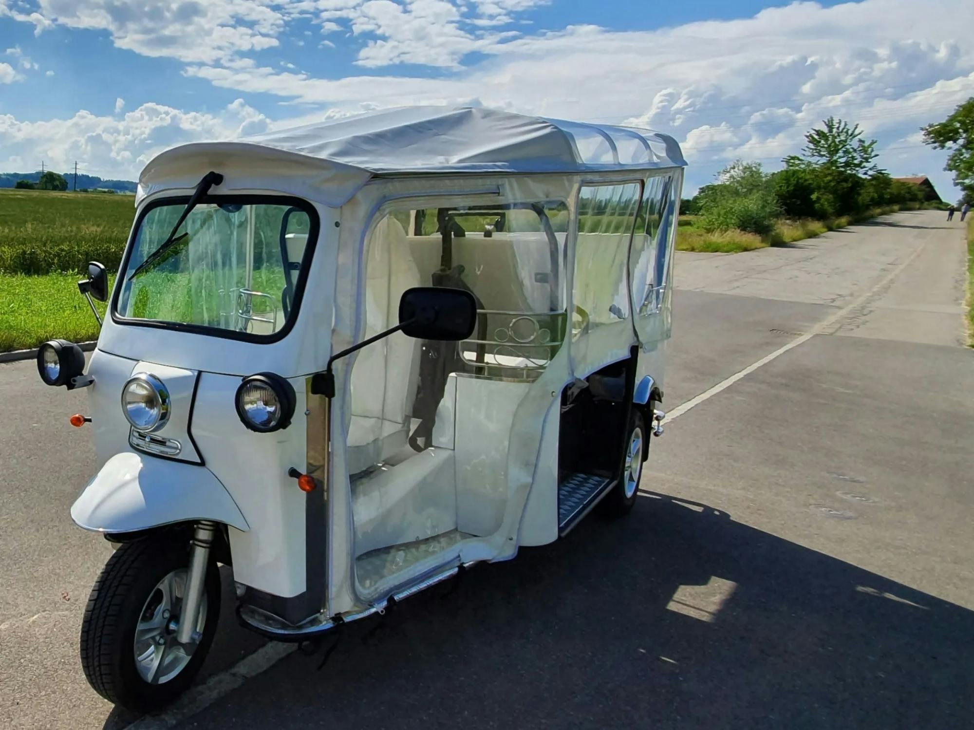 Visita guiada a Lucerna e arredores de tuk-tuk