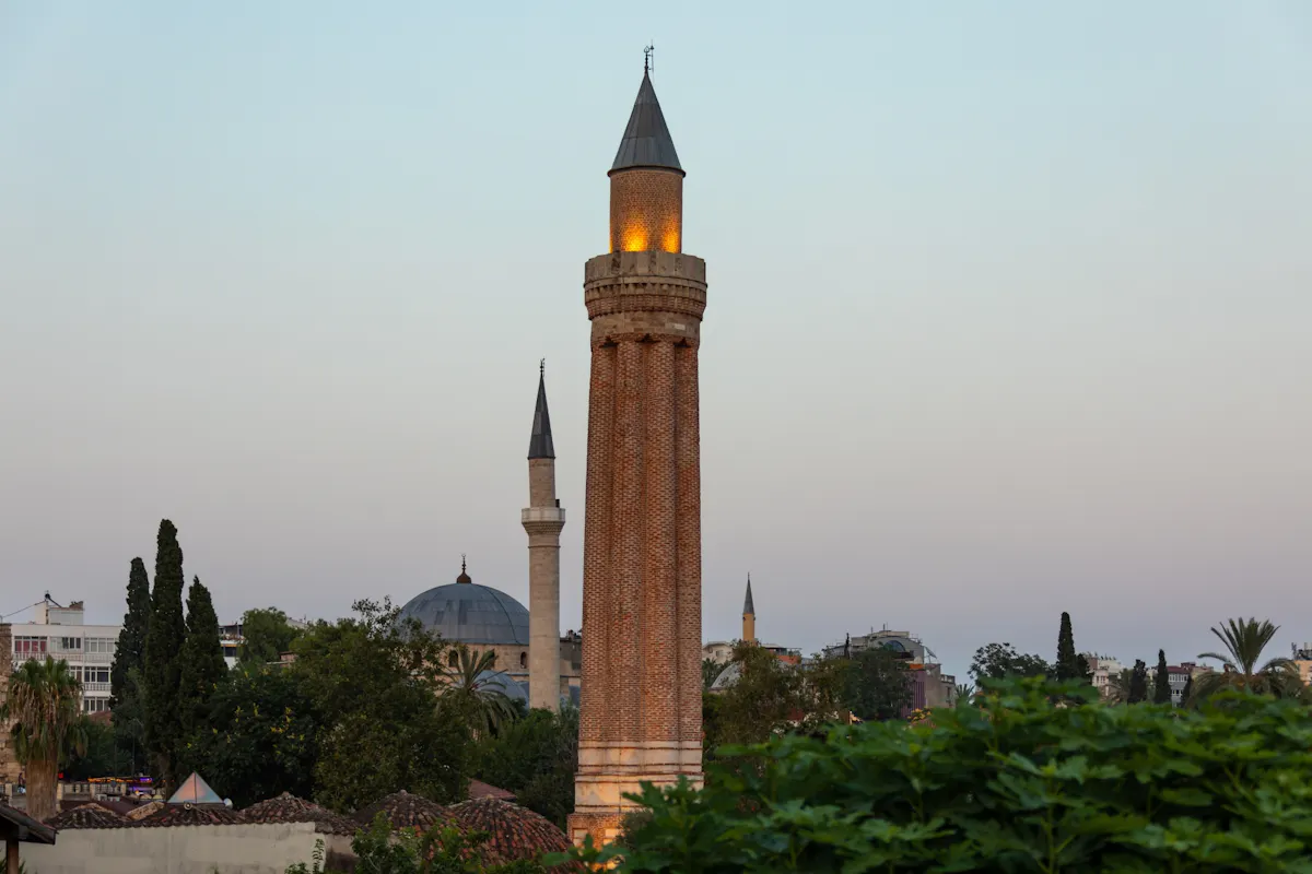Antalya shopping and old town visit with sunset cruise and dinner