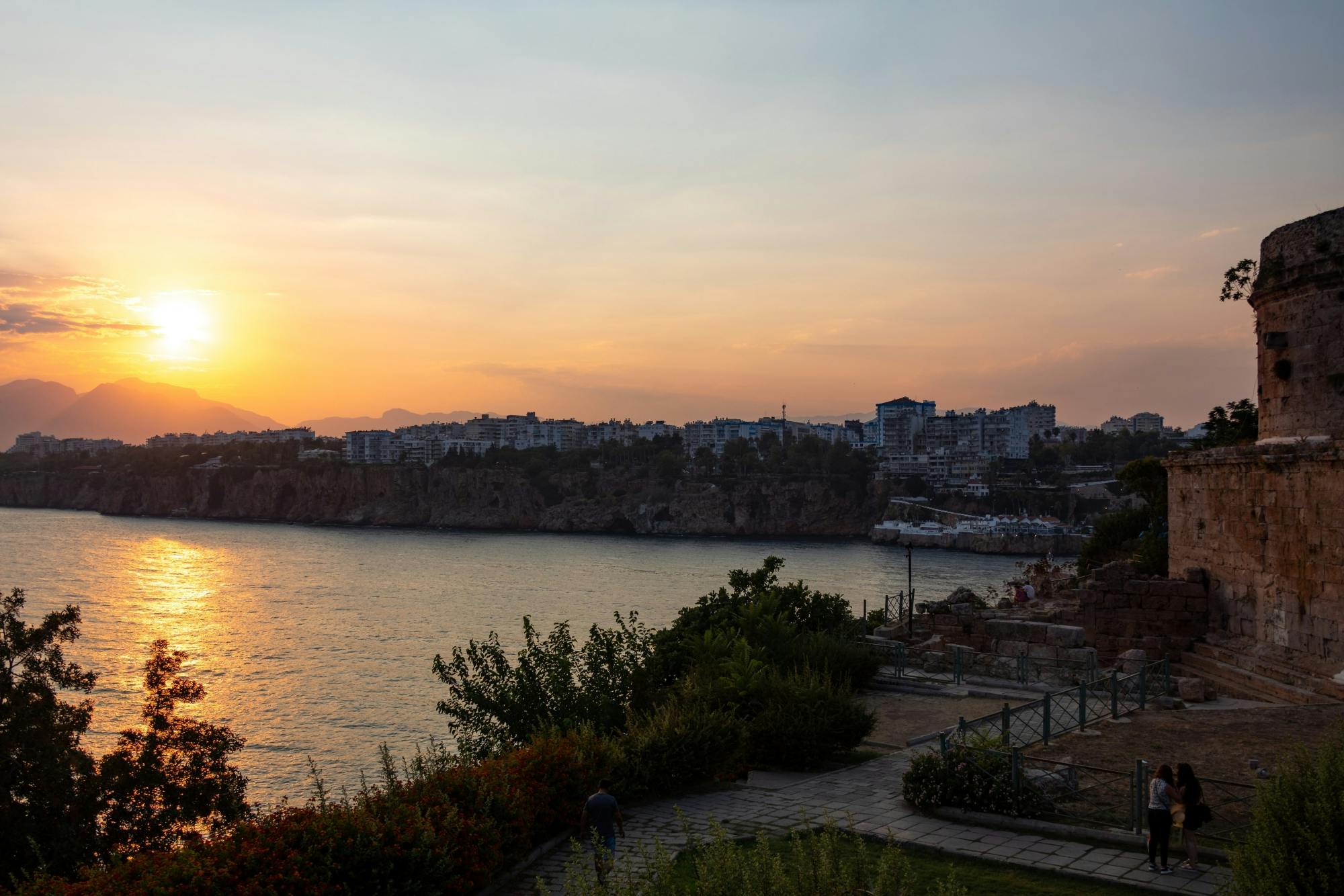 Antalya shopping and old town visit with sunset cruise and dinner