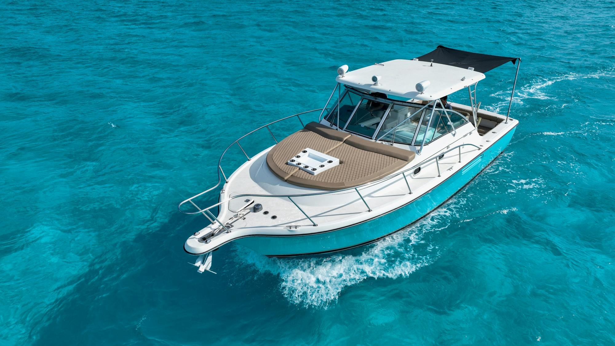 Private yacht charter in Cancun