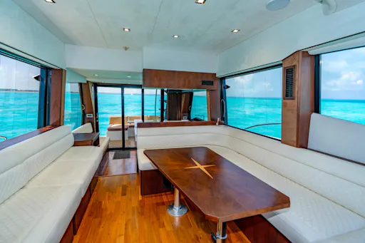 Private yacht charter in Cancun