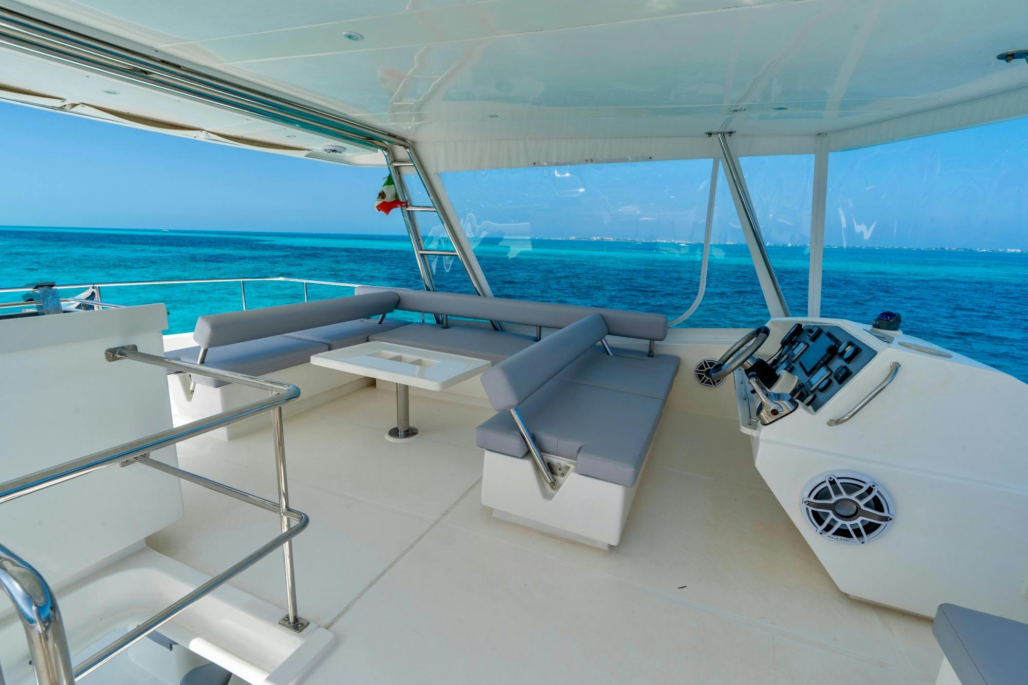 Private yacht charter in Cancun