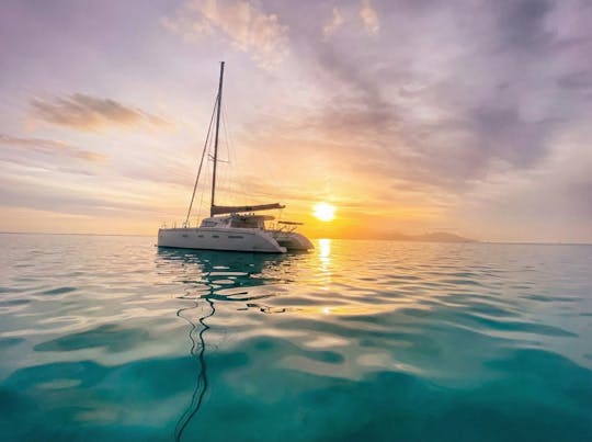 Catamaran cruise from Athens with local lunch