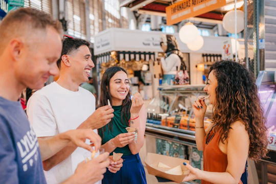 Valencia Food Tour with Tapas & Drinks with a Local