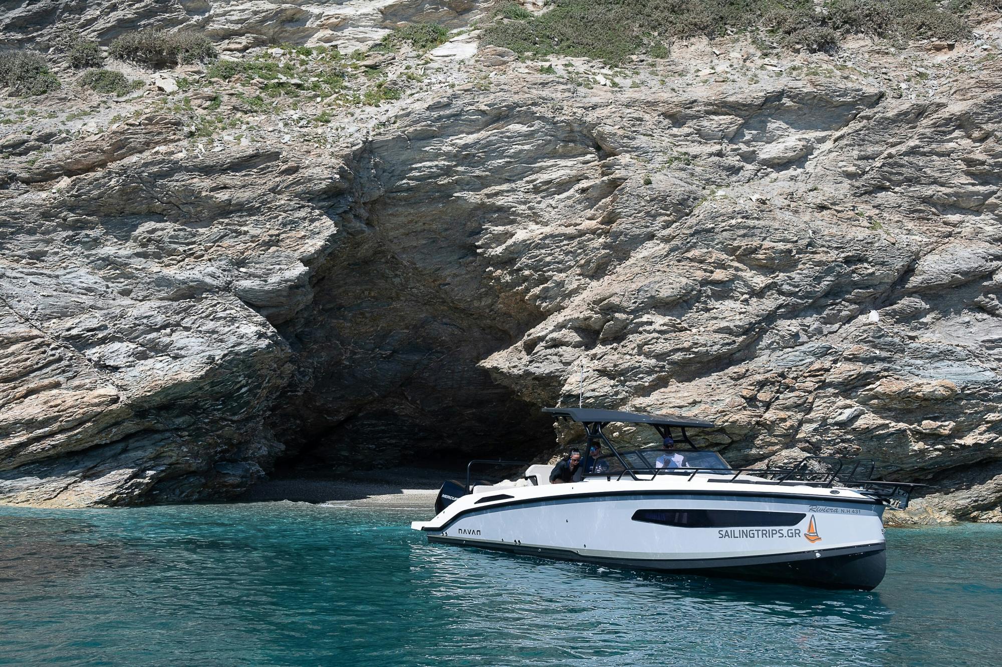 Heraklion coastline one-hour sailing tour