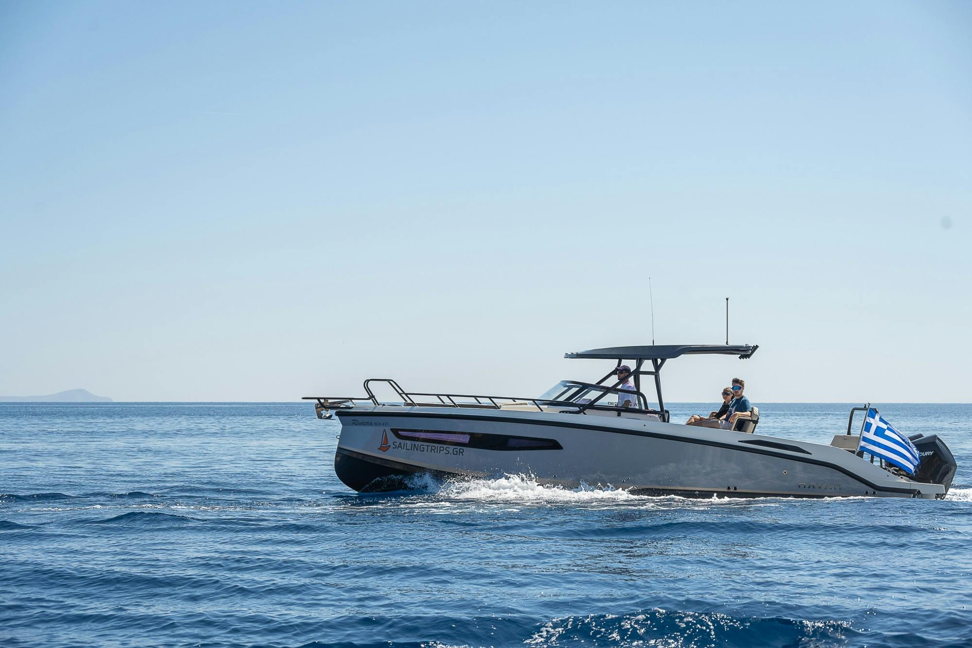 Hidden-caves motor yacht cruise in Crete