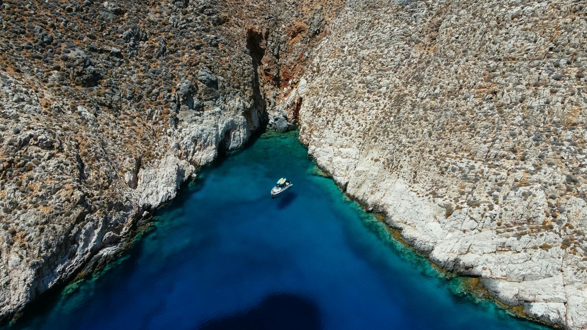 Dia Island motor yacht trip with sunset option