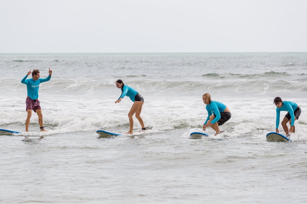 Surfkurs für Anfänger bei Noosa Heads