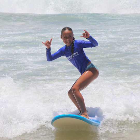 Surfing lesson for beginners at Surfers Paradise