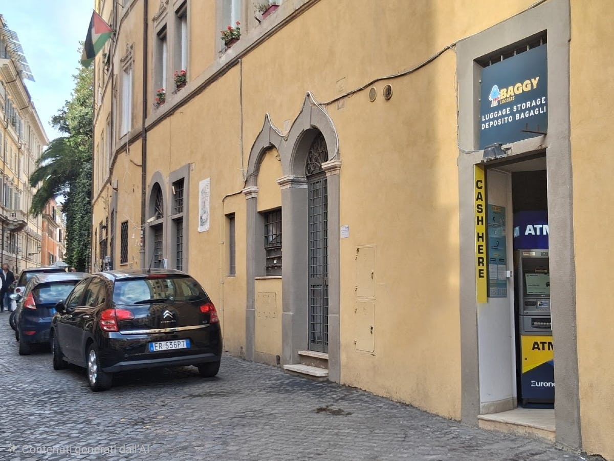 Consigne à bagages à Rome, dans le quartier du Monti