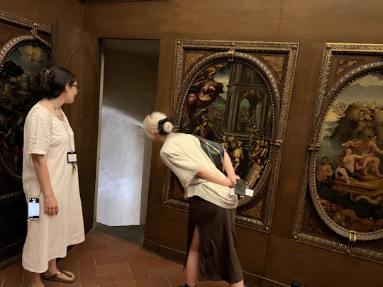 Palazzo Vecchio secret passages tour with lunch or gelato tasting