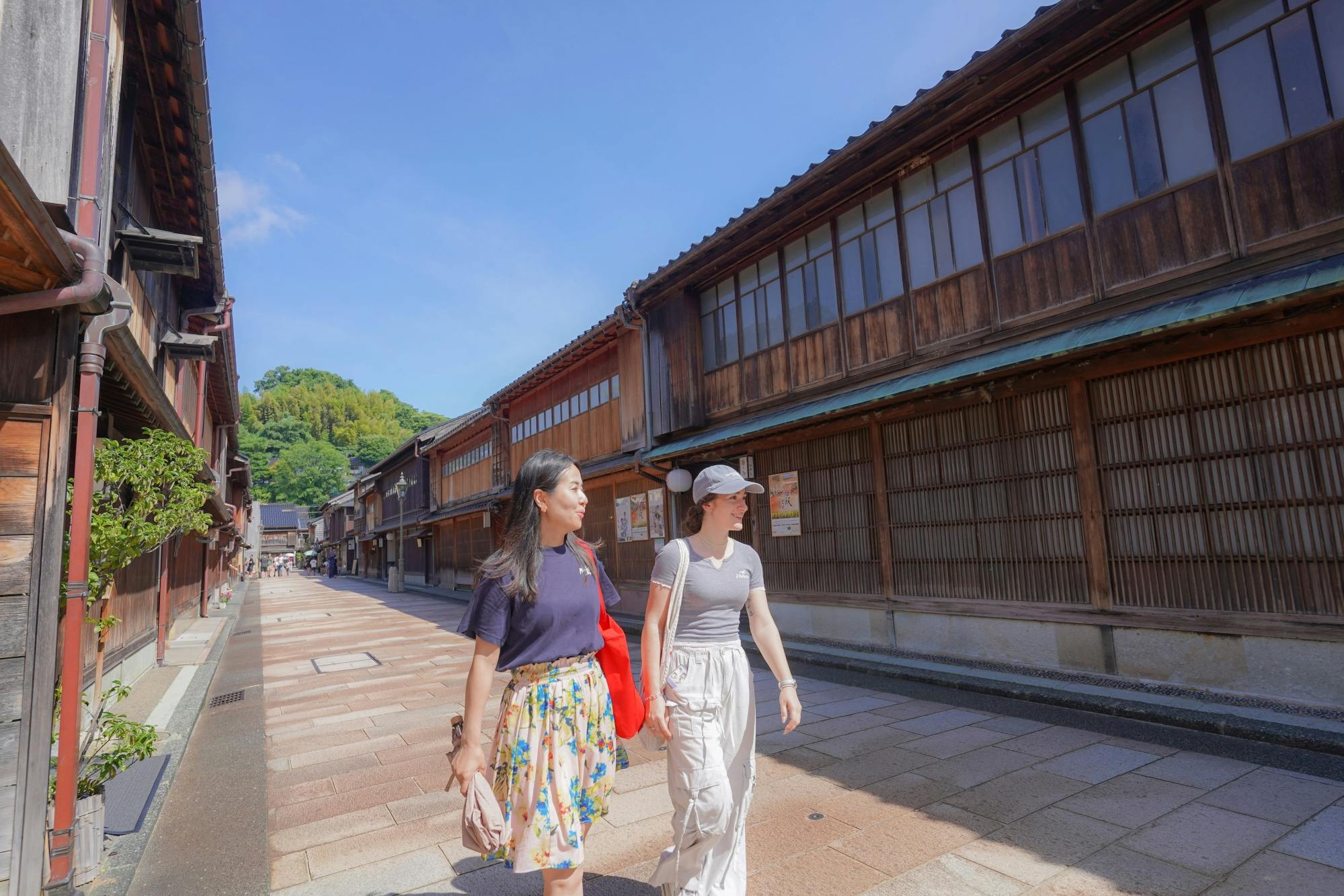 Visite à pied d'une demi-journée à travers l'histoire et la culture de Kanazawa