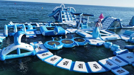 Parque Aquático Inflável Aventura no Mar de Salou