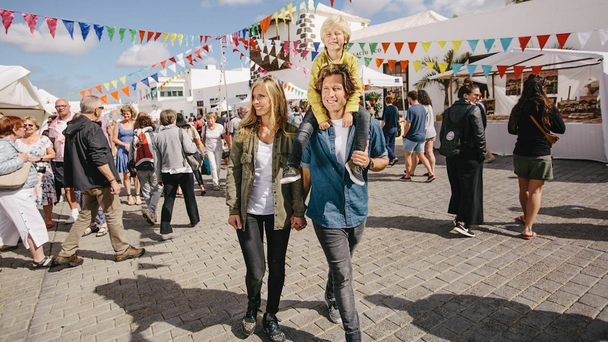 Teguise zondagsmarkt met bezoek aan La Graciosa