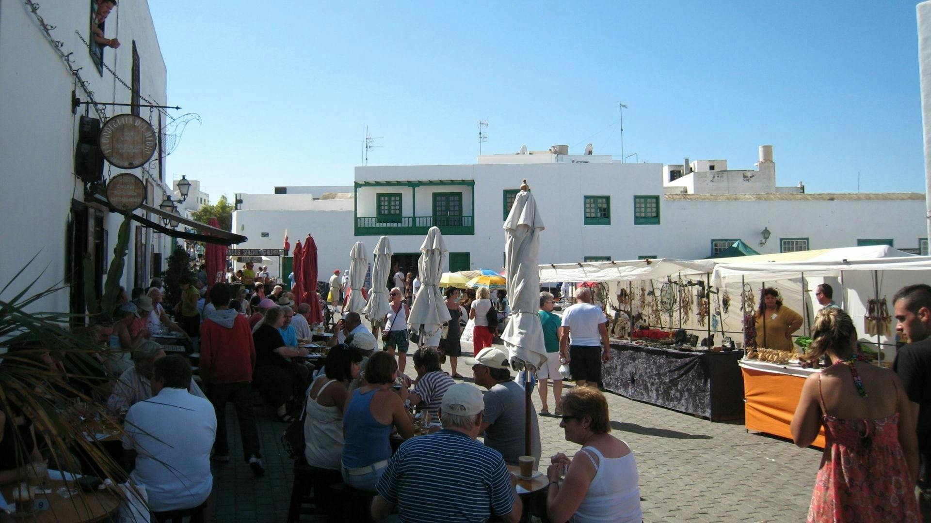 3PC_42697_Lanzarote_Market_&_La_Graciosa_05.jpg