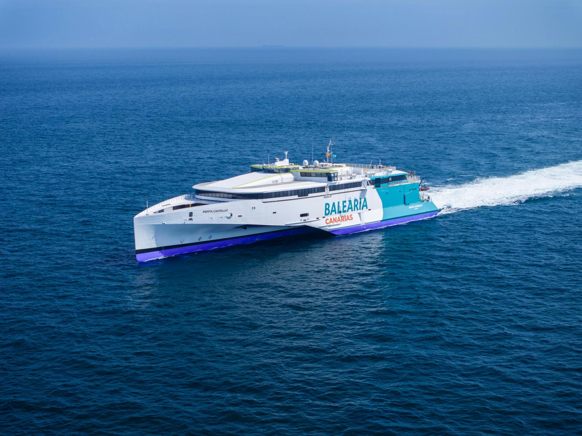 3PC_Spain_Lanzarote_Ferry_ticket_with_Balearia_Canarias_to_Fuerteventura_02.jpg