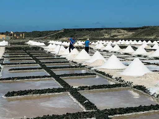 EGC_Krystyna_Kowalczyk_Lanzarote_Salinas_de_Janubio_05.JPEG