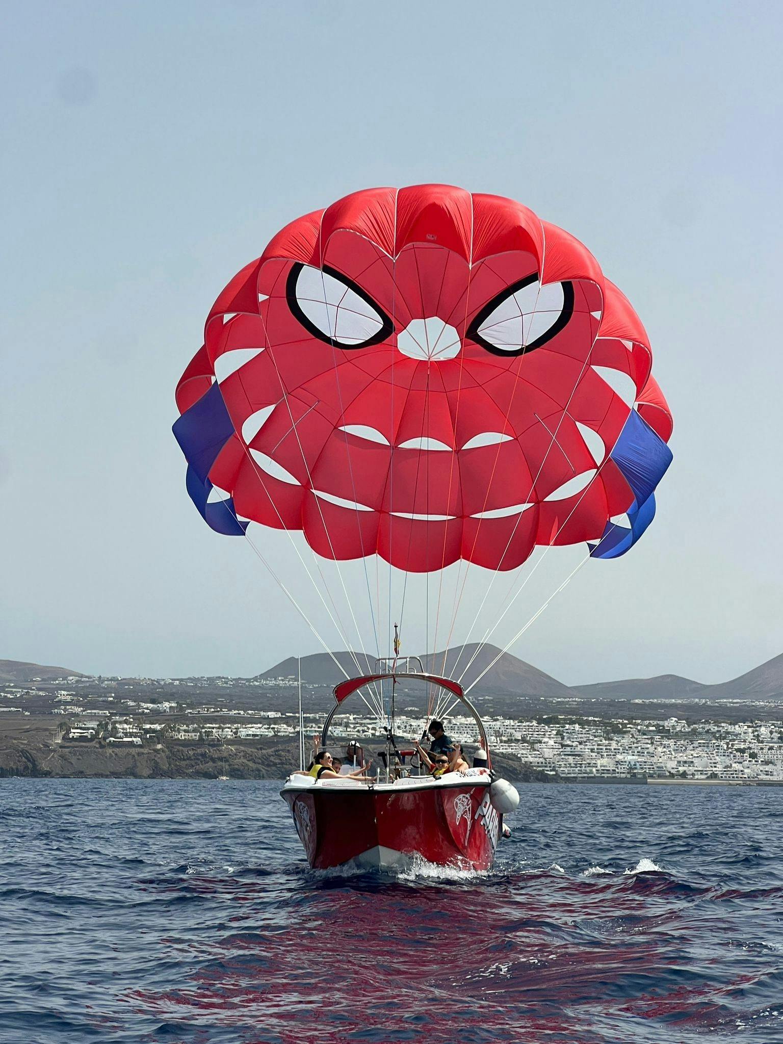 3PC_Spain_Lanzarote_Parasailing_Adventure_in_Puerto_del_Carmen_6.jpg