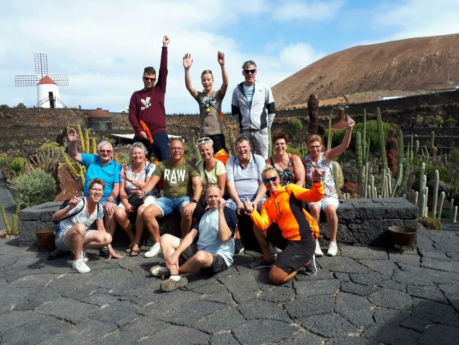 3PC_42772,_42774,_42776,_42802,_42813,_42817_Lanzarote_BIKE_SENSATION_22.jpg
