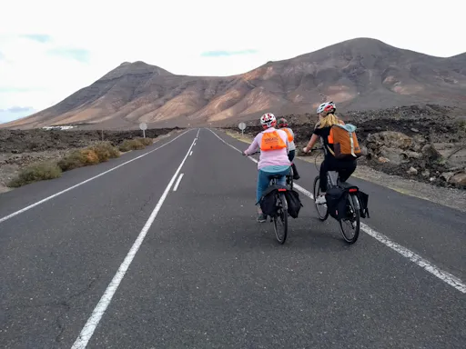 3PC_42772,_42774,_42776,_42802,_42813,_42817_Lanzarote_BIKE_SENSATION_04.jpg