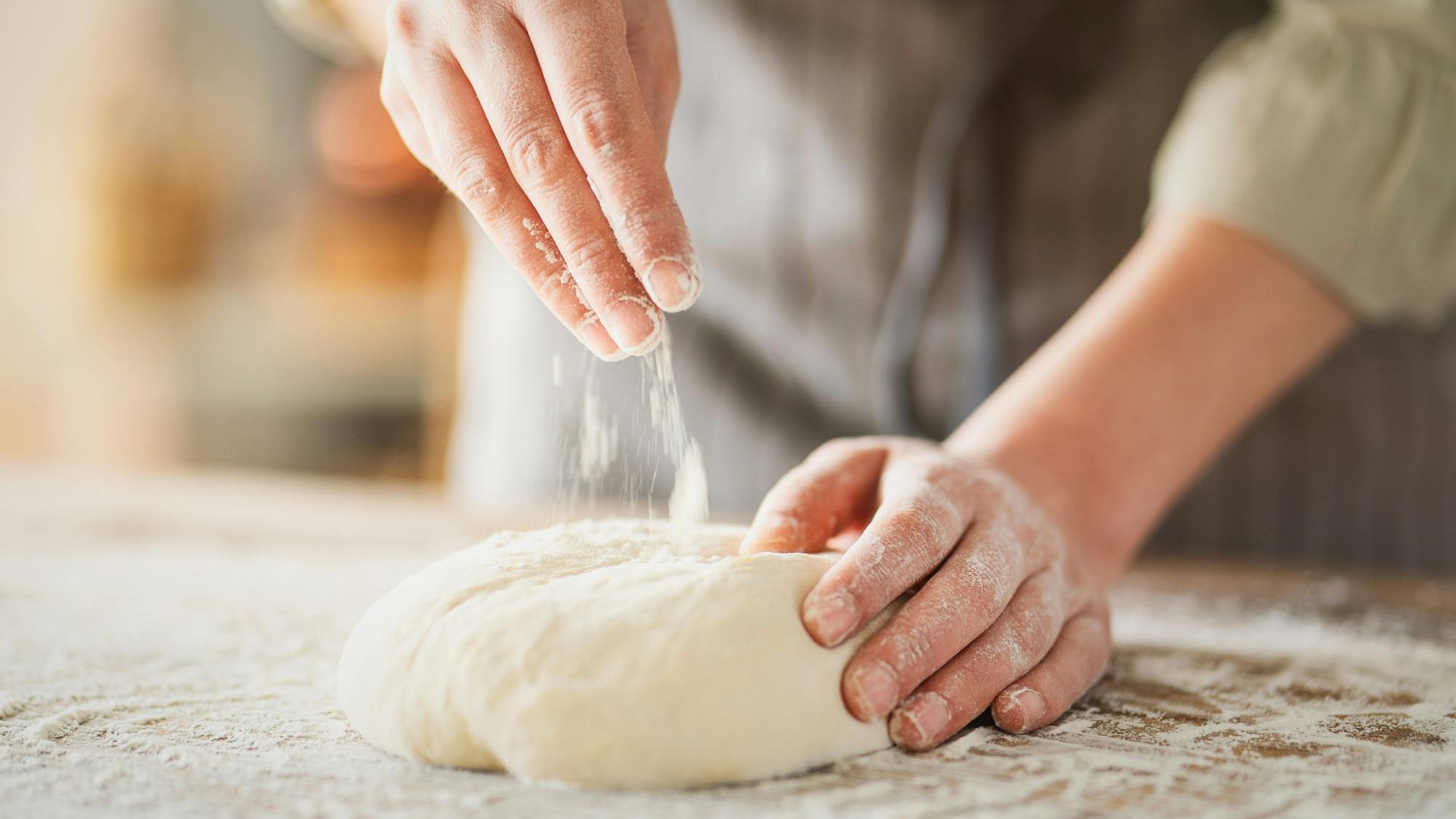 Guided tour of Basel's Leckerly bakery with tasting