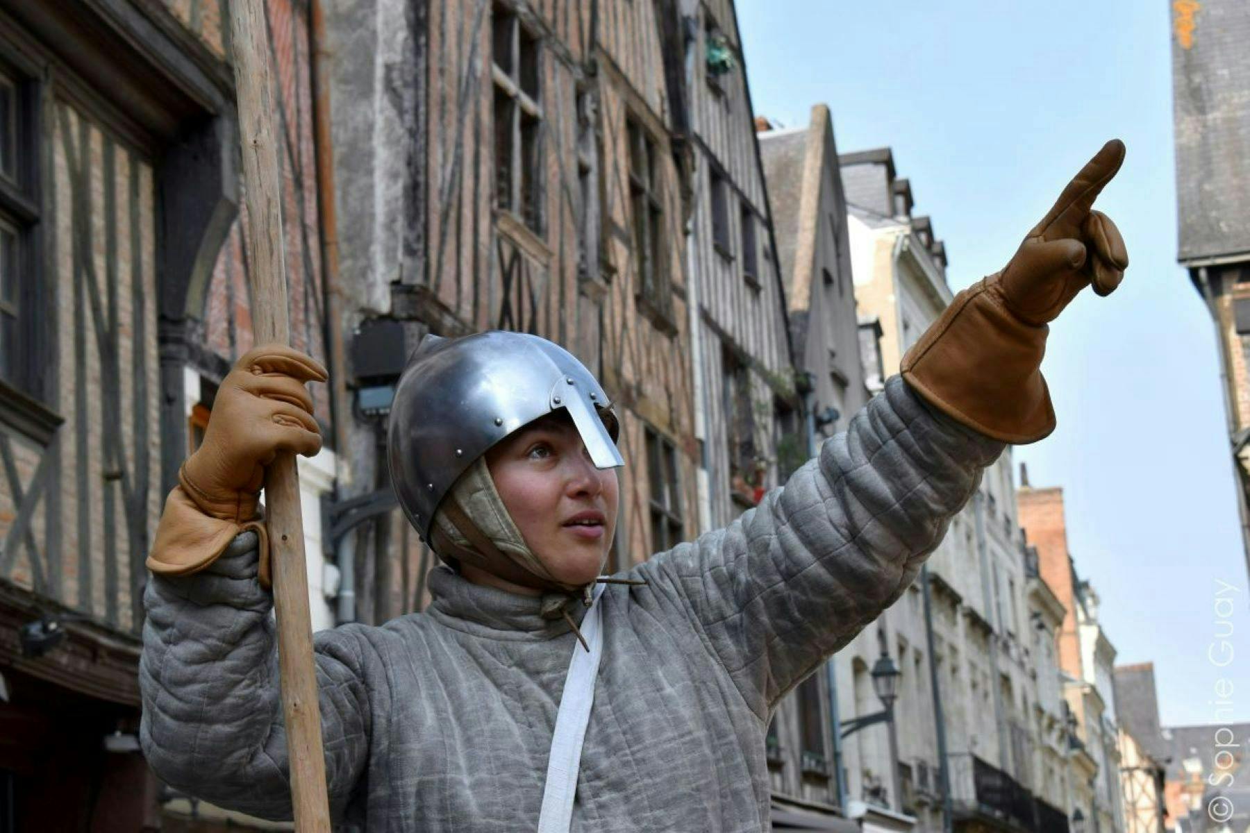 Medieval Tours immersive walking tour with crusader's daughter