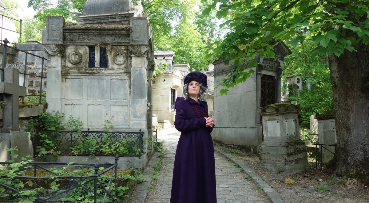 Père Lachaise Cemetery guided tour with the Great Sibylle