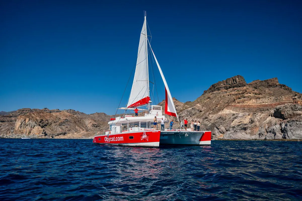 Gran Canaria solar eclipse sunset cruise with transfer