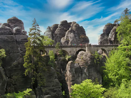 Excursão guiada de dia inteiro a Dresden, à Suíça Saxónica e à Ponte Bastei
