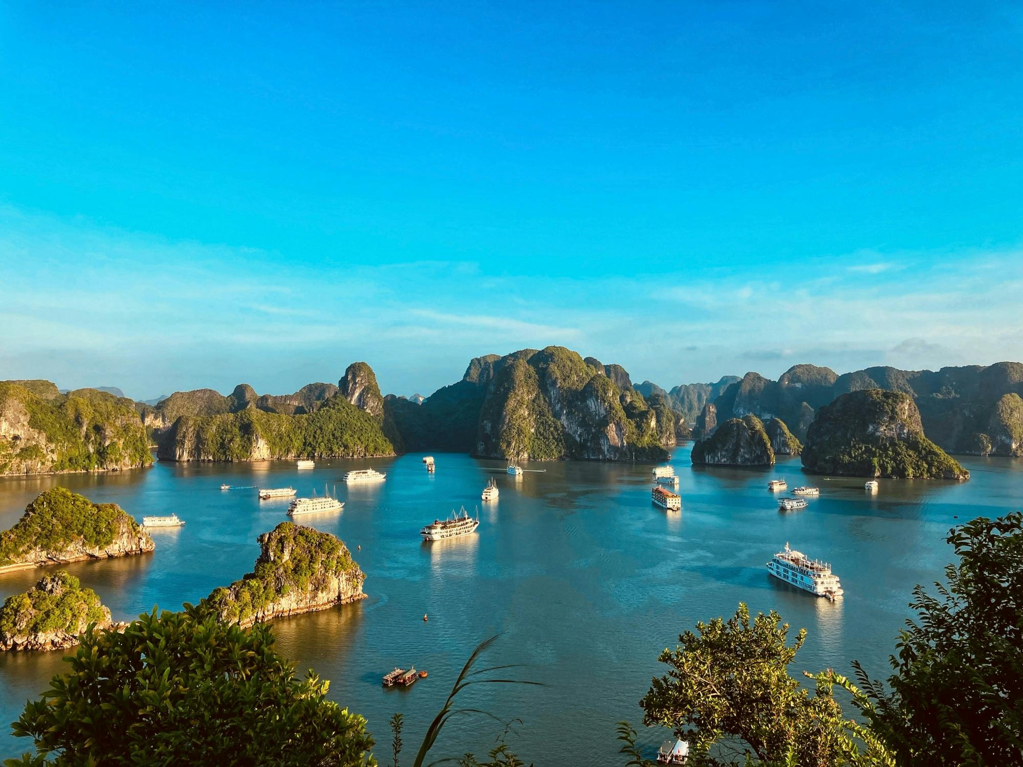 Baía de Halong 2 dias e 1 noite em cruzeiro de barco a partir de Hanói