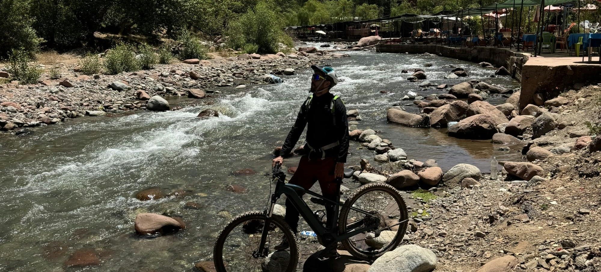 Passeio de bicicleta elétrica pelo Vale de Ourika e almoço tradicional