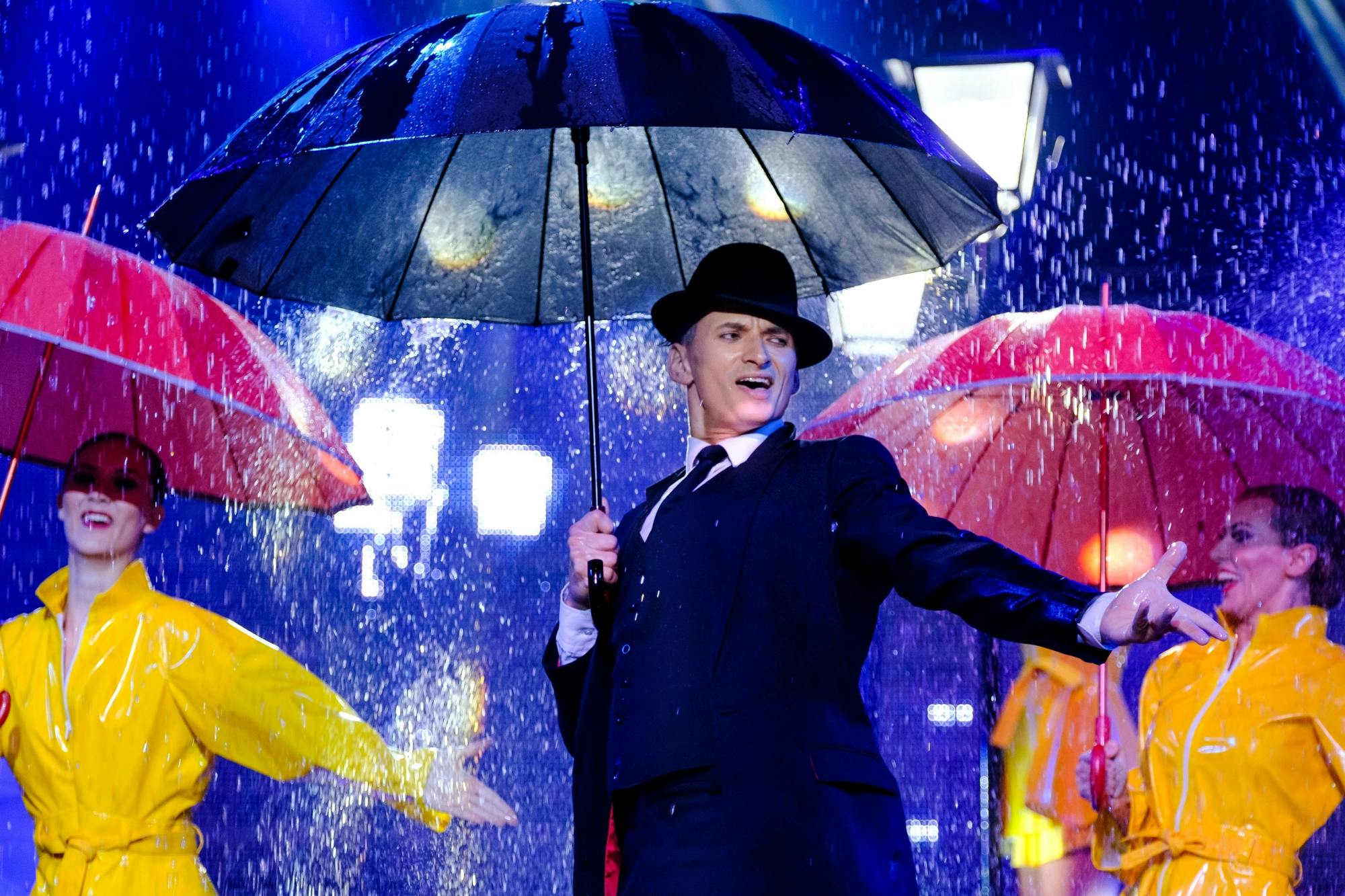 Benidorm Palace variety show with transport