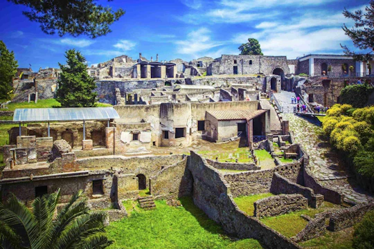 Private day trip to Pompeii and Positano from Rome