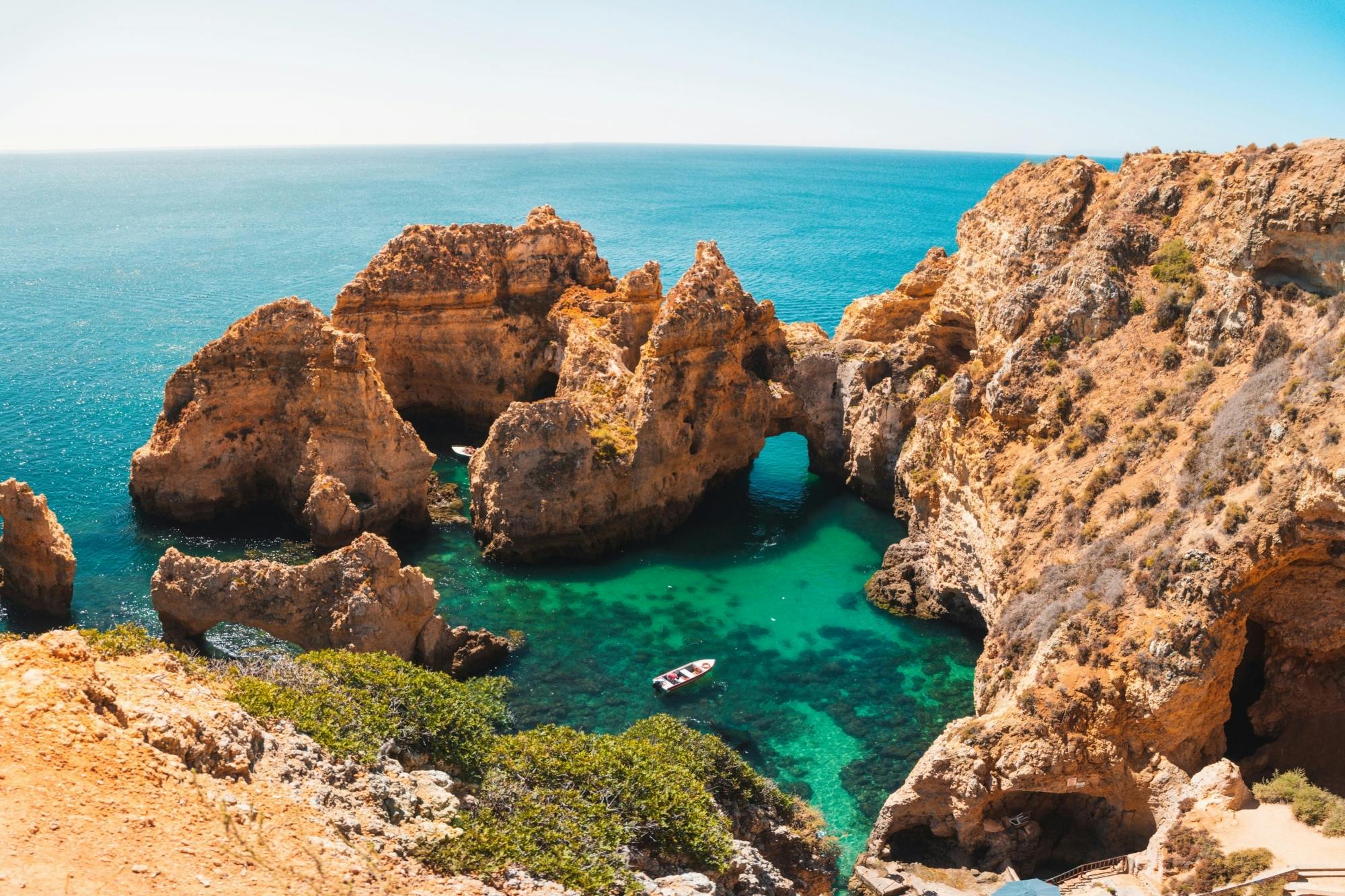 Ponta da Piedade catamaran cruise with open bar and lunch