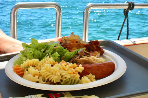 Ponta da Piedade catamaran cruise with open bar and lunch