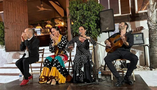 Flamenco-Dinner-Show in einem Restaurant am Flussufer in Guadalmina