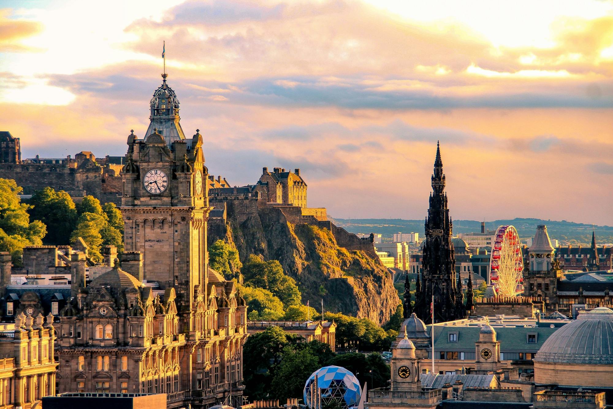 Interaktives Outdoor-Spiel in Edinburgh mit Detektiv-Rollenspiel