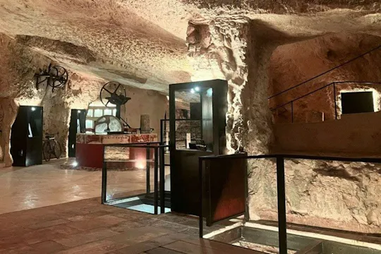 Rondleiding door de Hypogeum-olijfmolen en olijfolieproeverij in Martina Franca