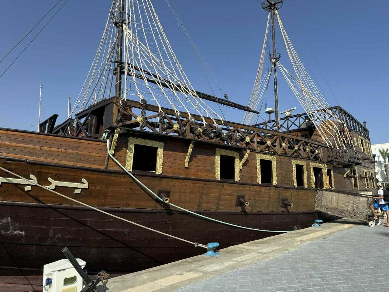 El Jem Colosseum Tour with Pirate Boat Cruise