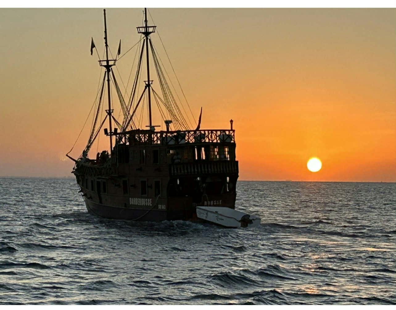 El Jem Colosseum Tour with Pirate Boat Cruise