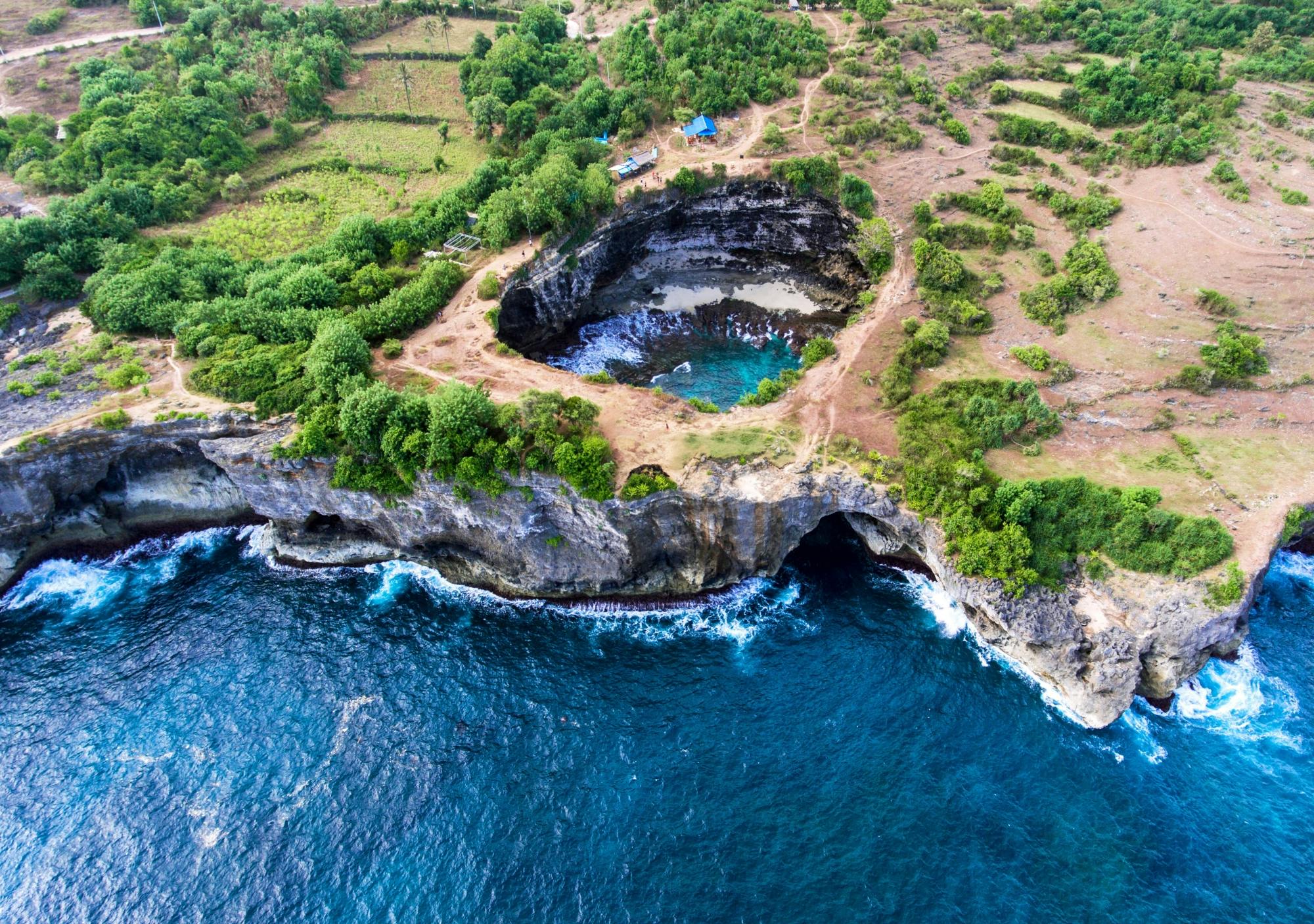 Nusa Penida island highlights with lunch and optional transfer